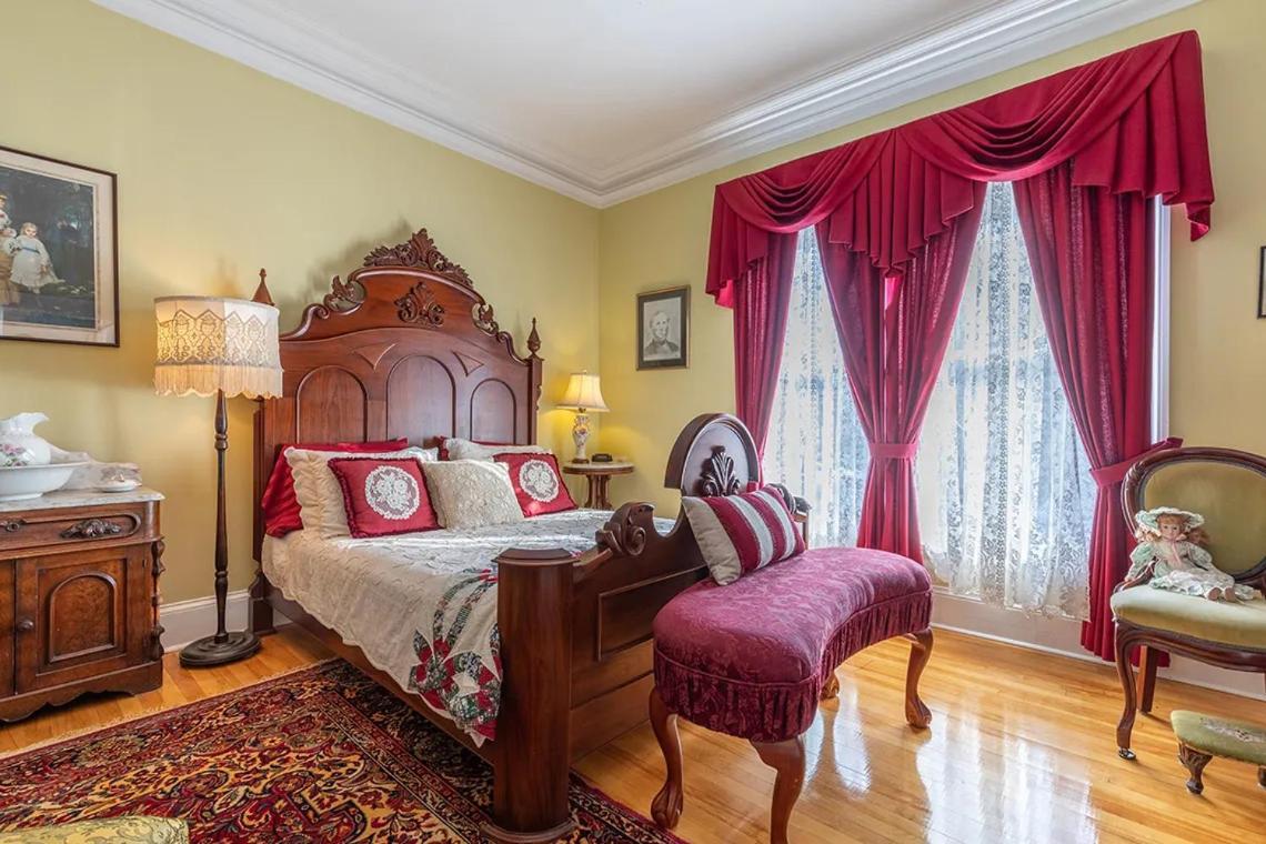 Fitzroy Hall Charlottetown Eksteriør bilde